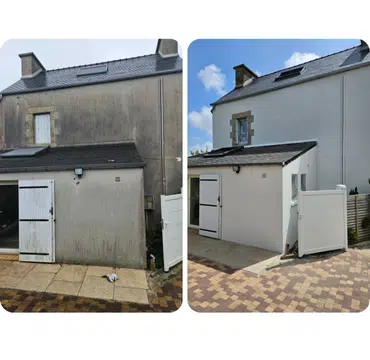 Ravalement de façade d'un garage attenant, enduit rénové en blanc