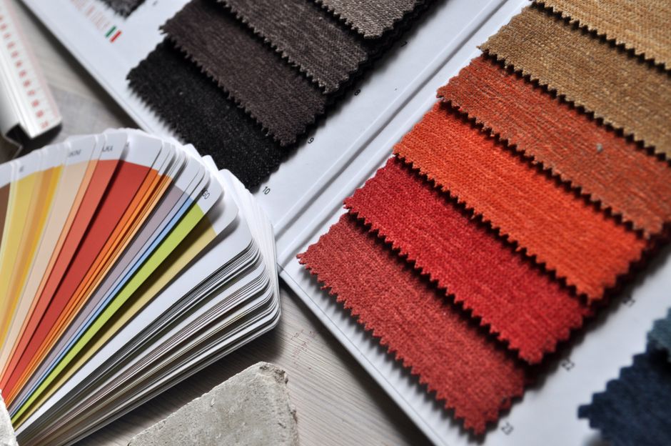 Nuancier de teintes pour façade — illustration de l'article : Couleur enduit façade : comment respecter le PLU et choisir la teinte autorisée