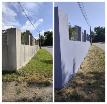 Mur de clôture repeint avant/après à Saint-Derrien (29), vue depuis la route - LC Peinture